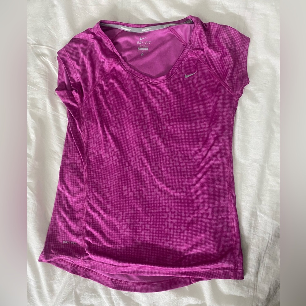 Nike Running Dri-Fit Shirt size Small